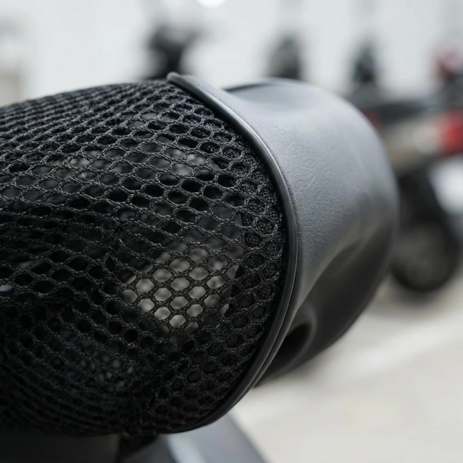Breathable Scooter Seat Cover Heat Insulation Motorbike Seat Mesh Cover Vehicle Accessory Cooling Soft for Motorcycle, Outdoor
Breathable Scooter Seat Cover Heat Insulation Motorbike Seat Mesh Cover Vehicle Accessory Cooling Soft for Motorcycle, Outdoor