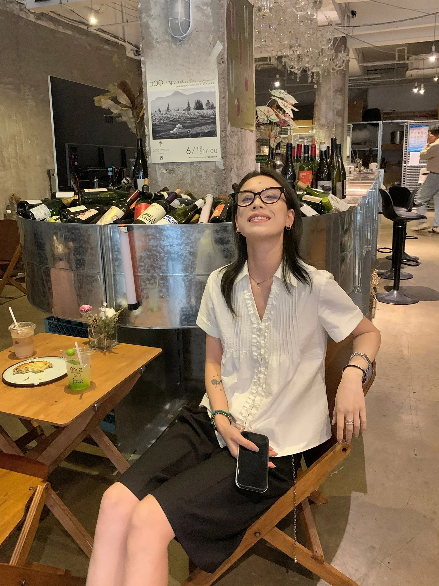 Женская блузка LelyMooch с богатой отделкой, коротким рукавом, белая, с V-образным вырезом, универсальная модель, коллекция Лето 2025
Женская блузка LelyMooch с богатой отделкой, коротким рукавом, белая, с V-образным вырезом, универсальная модель, коллекция Лето 2025