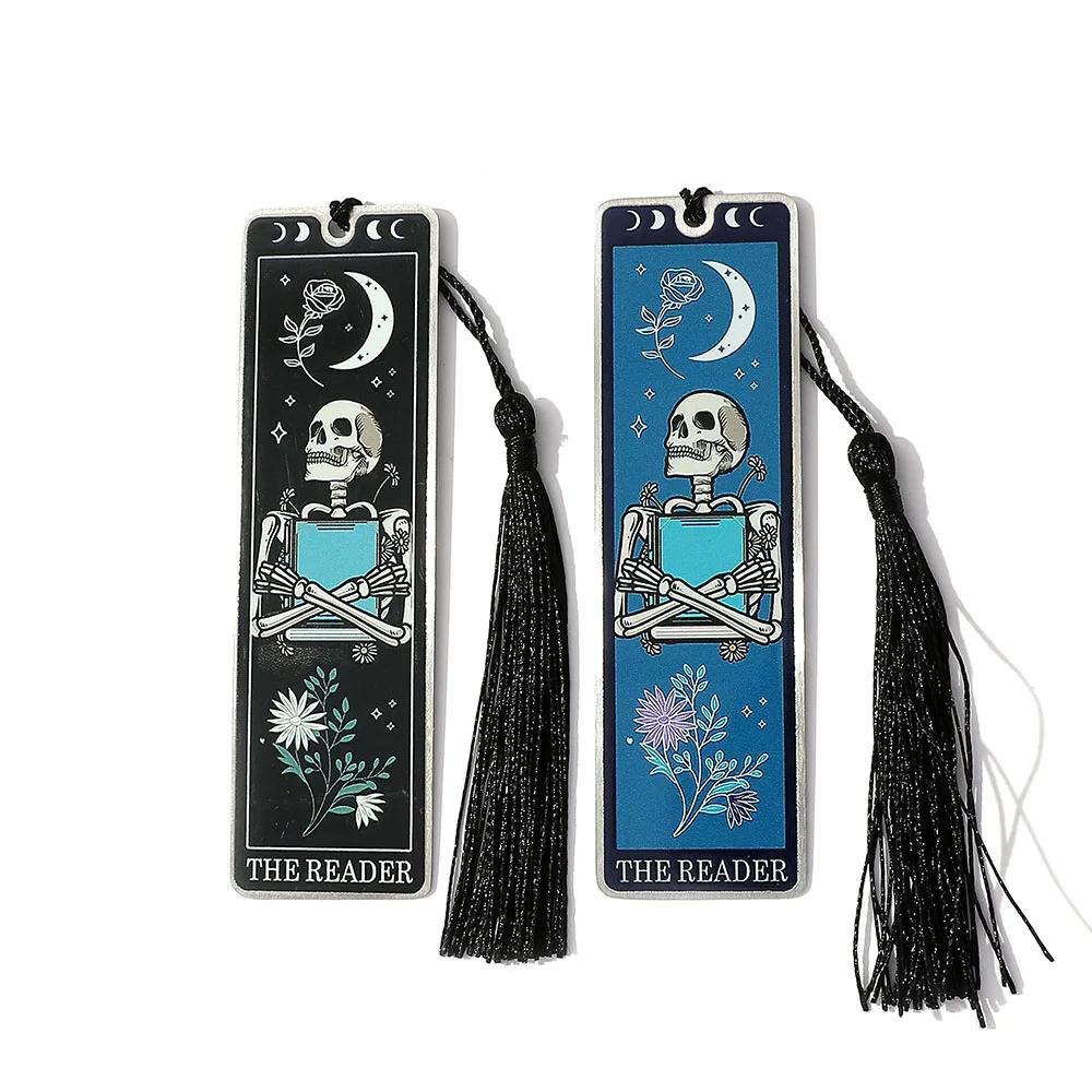 1pcs Blue and Black Metal Skull Stainless Steel Bookmark - Reading Skull with Black Tassel - Holiday Gift for Teacher
1pcs Blue and Black Metal Skull Stainless Steel Bookmark - Reading Skull with Black Tassel - Holiday Gift for Teacher