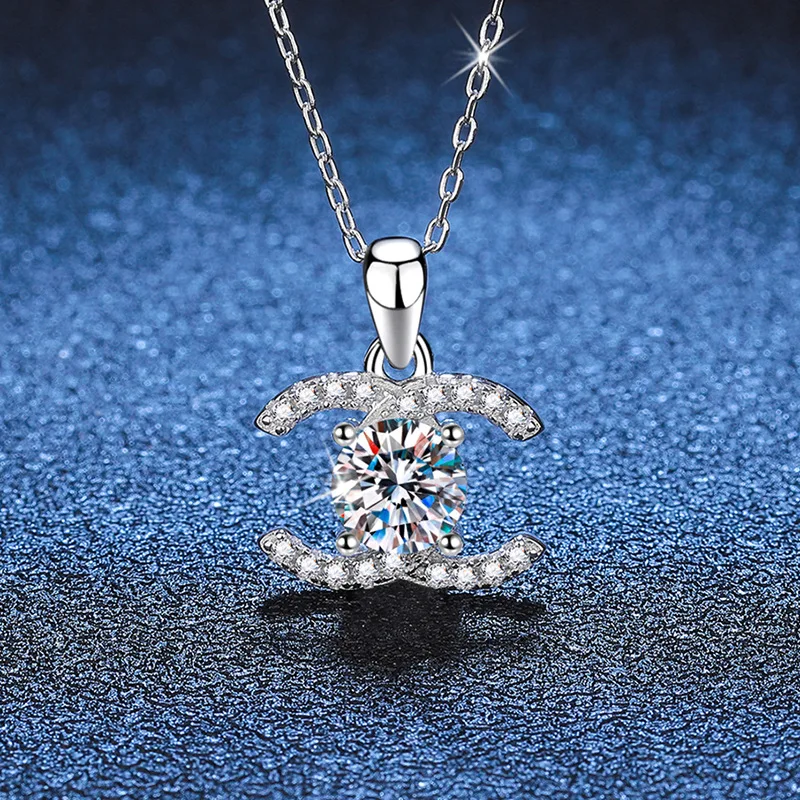 D-color S925 sterling silver moissanite necklace pendant high-end Moissan diamond collarbone chain
D-color S925 sterling silver moissanite necklace pendant high-end Moissan diamond collarbone chain