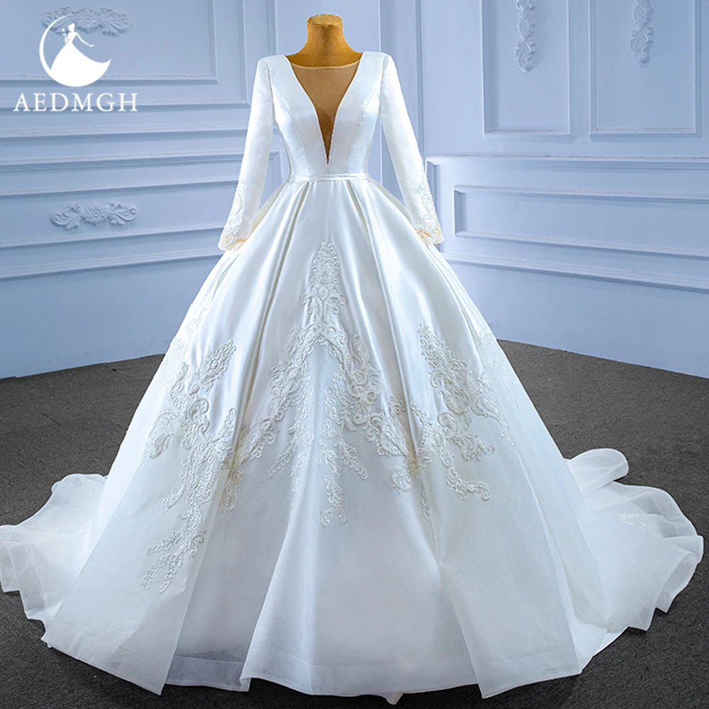 Aedmgh A-Line Vintage Wedding Dresses V-Neck Long Sleeve Vestido De Novia Glamorous Appliques Satin Custom Made Bridal Gown
Aedmgh A-Line Vintage Wedding Dresses V-Neck Long Sleeve Vestido De Novia Glamorous Appliques Satin Custom Made Bridal Gown