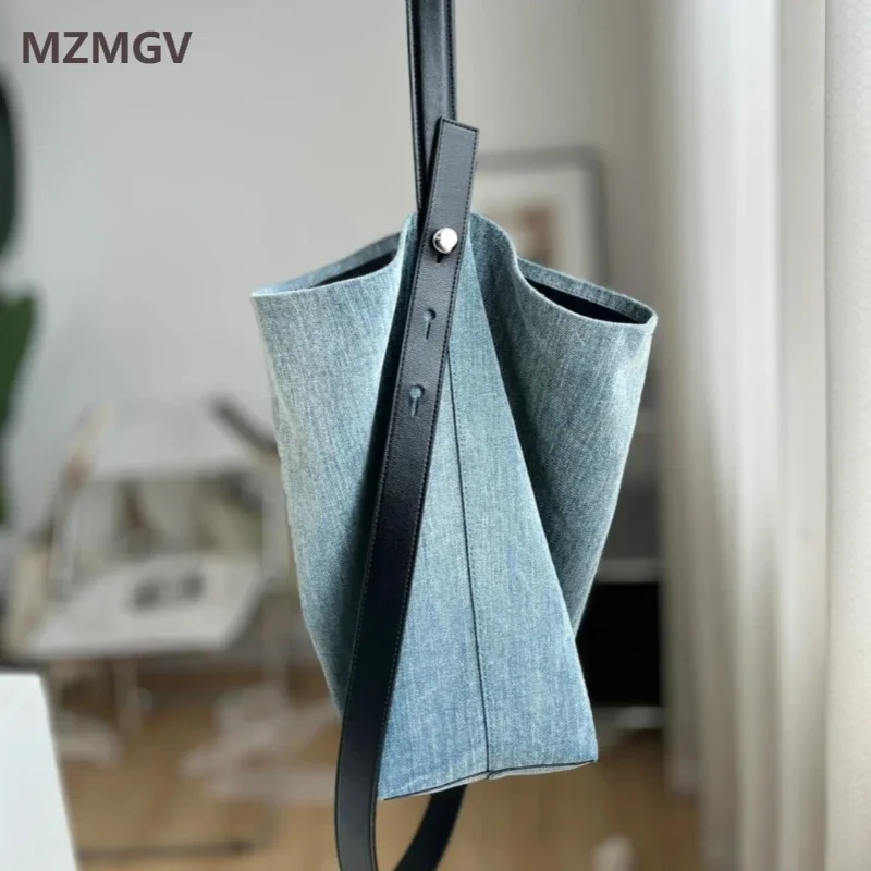 Meet You Women's Large Capacity Blue Denim Shoulder Bucket Bag New Trend Versatile Casual Crossbody Daily Use By College Student
Meet You Women's Large Capacity Blue Denim Shoulder Bucket Bag New Trend Versatile Casual Crossbody Daily Use By College Student