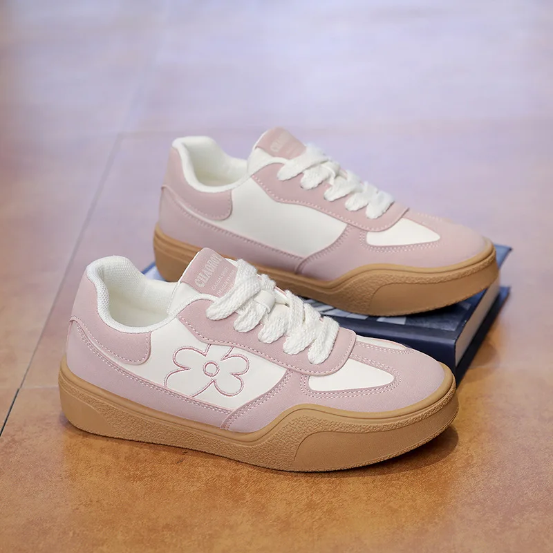 Women's Spring Comfortable Breathable Casual Sports Sneakers Flat Shoes 2026 Stylish White Sneakers for Ladies
Women's Spring Comfortable Breathable Casual Sports Sneakers Flat Shoes 2026 Stylish White Sneakers for Ladies