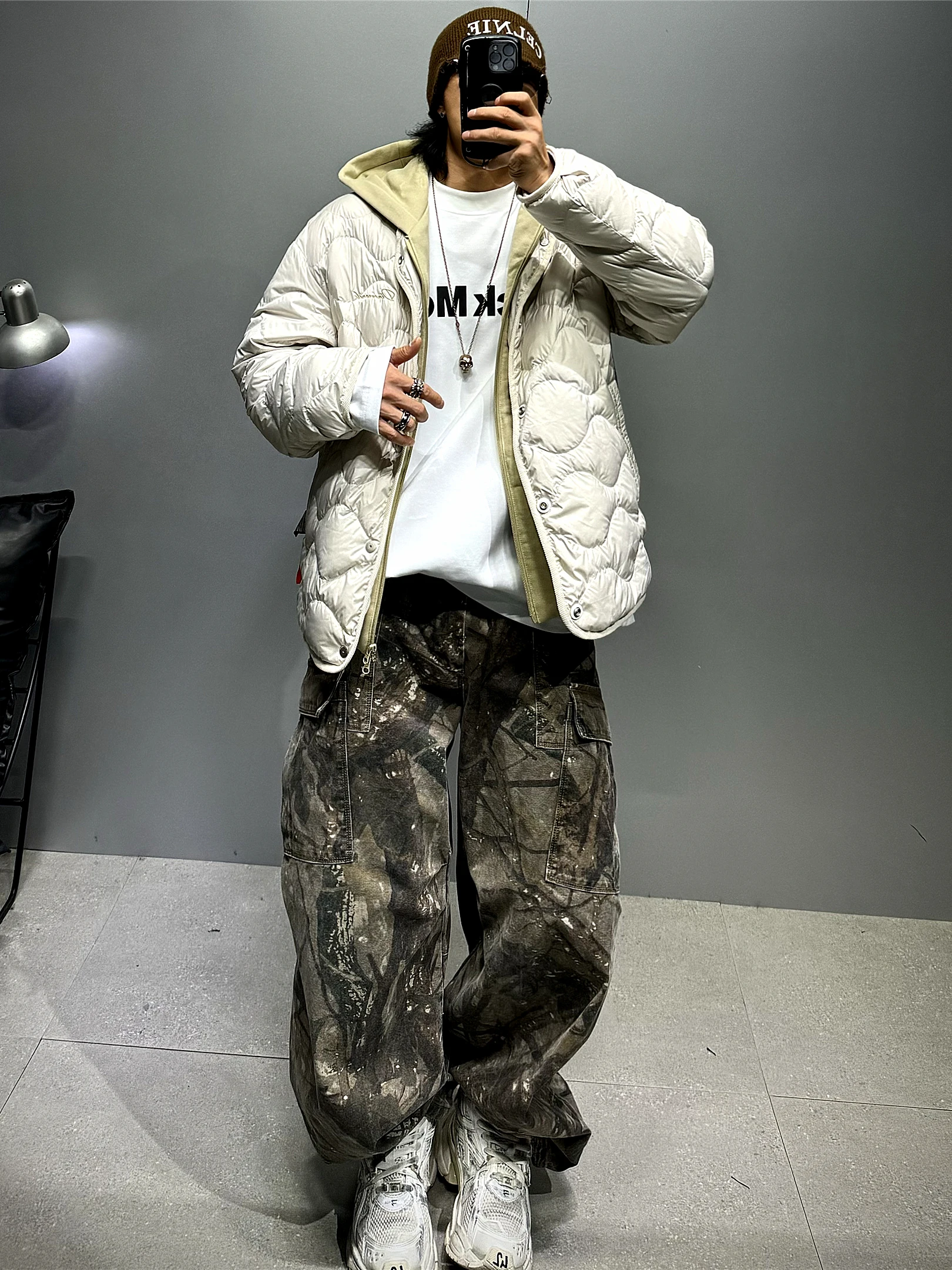 Casual Japanese Sle Men's down Jaet ort Lightweight Loose Fit Hooded 90% White Du down Warmth Polyester Fiber Coat
Casual Japanese Sle Men's down Jaet ort Lightweight Loose Fit Hooded 90% White Du down Warmth Polyester Fiber Coat