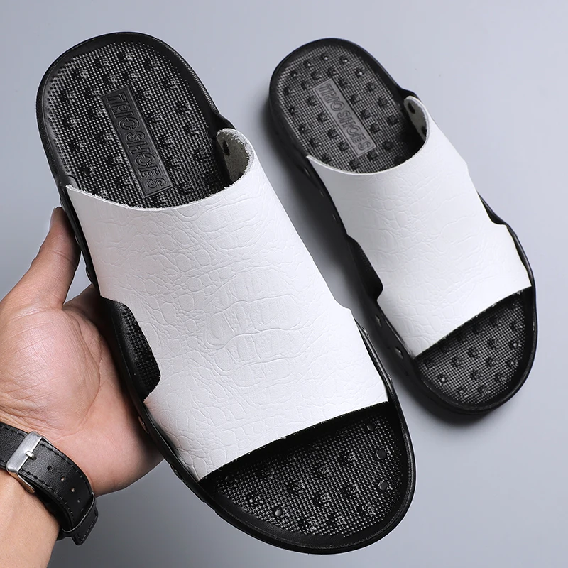 Daily Errands Men Summer Flat Slippers Simple Anti Slip Design Lightweight for Outdoor Short Distance Walking
Daily Errands Men Summer Flat Slippers Simple Anti Slip Design Lightweight for Outdoor Short Distance Walking