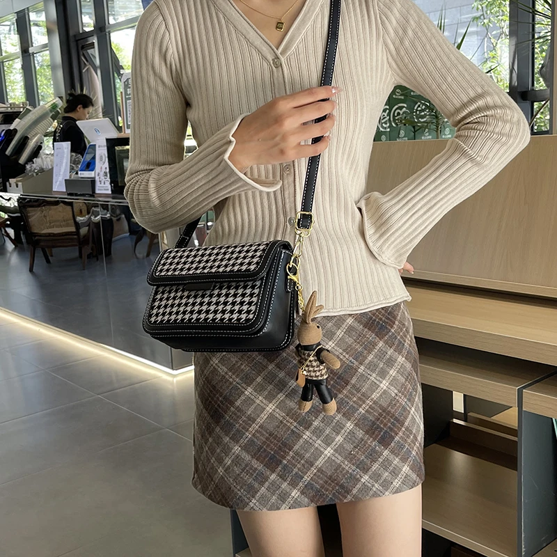 Женская кожаная сумка премиум-класса, дизайнерская сумка через плечо, элегантная женская сумка-тоут, роскошный бренд
Женская кожаная сумка премиум-класса, дизайнерская сумка через плечо, элегантная женская сумка-тоут, роскошный бренд