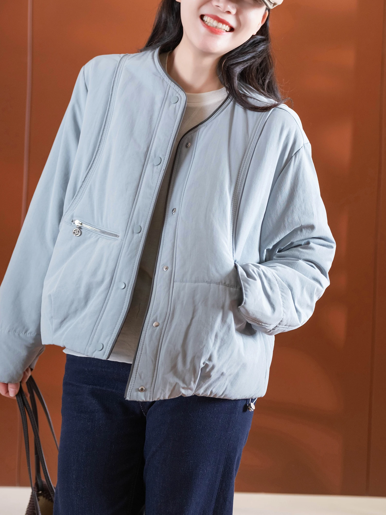 Зимнее теплое пальто XiaoEr из хлопка с круглым вырезом, свободного кроя, на молнии, с разноцветными вставками и дизайном в стиле колор-блок
Зимнее теплое пальто XiaoEr из хлопка с круглым вырезом, свободного кроя, на молнии, с разноцветными вставками и дизайном в стиле колор-блок