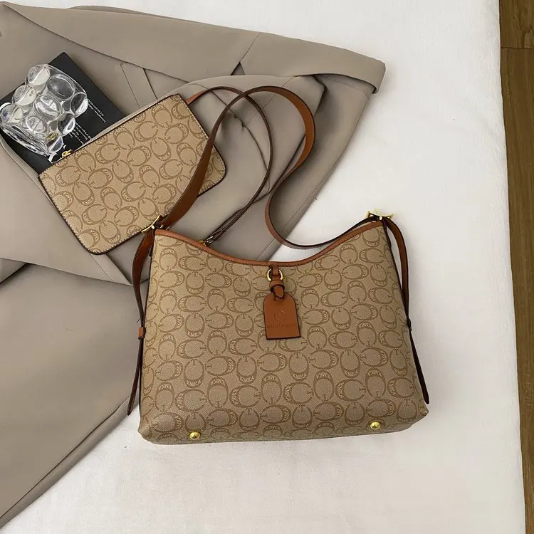 2025 New Premium PU Leather Large Capacity Tote Messenger Bag Trendy Versatile Handbag for Daily, Work&Shopping-Adjustable Strap
2025 New Premium PU Leather Large Capacity Tote Messenger Bag Trendy Versatile Handbag for Daily, Work&Shopping-Adjustable Strap