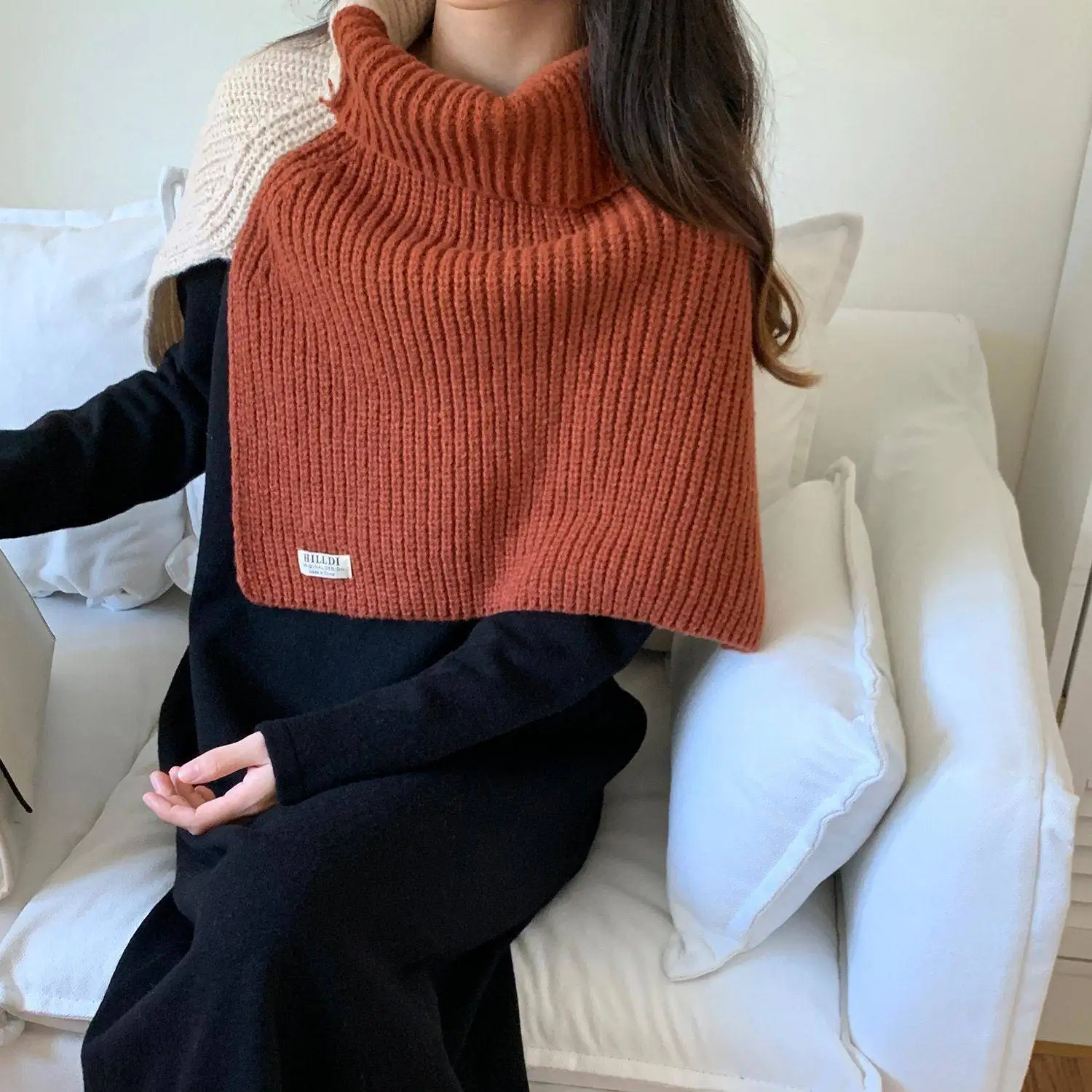 2023 New Knitted Double Color Collar Warm Poncho Overhead Shoulder Wrap Korean Style Autumn Winter Versatile Neck Warmer
2023 New Knitted Double Color Collar Warm Poncho Overhead Shoulder Wrap Korean Style Autumn Winter Versatile Neck Warmer