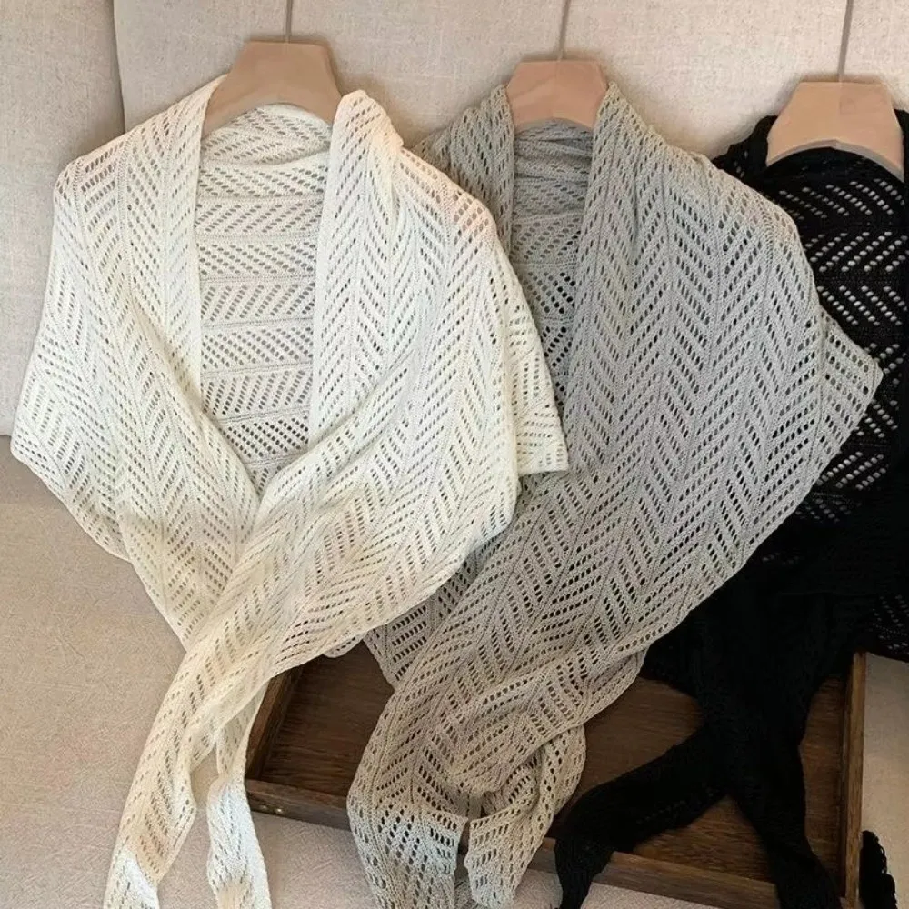Summer Hollow Out Knitted Triangle Scarf Solid Color Sun Protection Vacation Shawl Breathable Thin Cardigan Cape
Summer Hollow Out Knitted Triangle Scarf Solid Color Sun Protection Vacation Shawl Breathable Thin Cardigan Cape