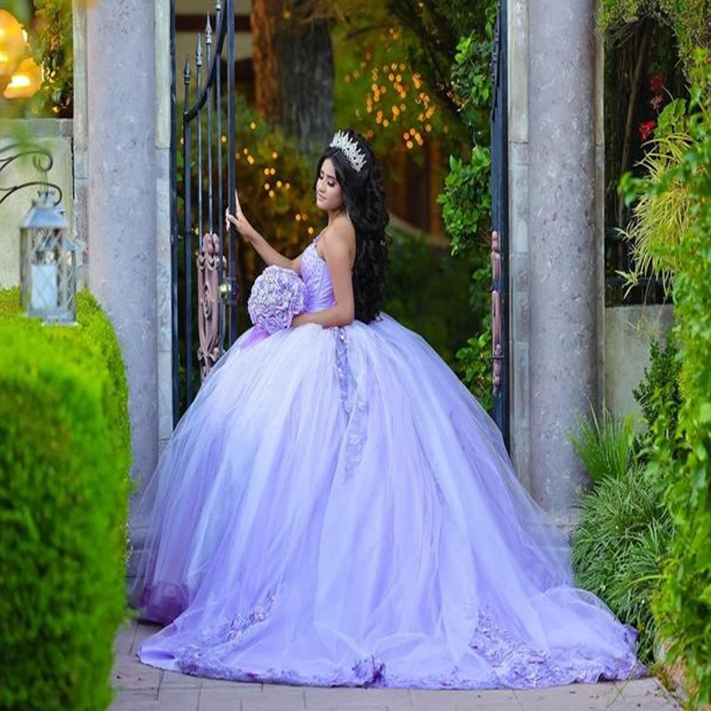 Lavender Princess Quinceanera Dresses Off Shoulder Lace Appliques Crystal 3D Flower Ball Gown Sweet 16 Dresses Vestidos De 15 Añ
Lavender Princess Quinceanera Dresses Off Shoulder Lace Appliques Crystal 3D Flower Ball Gown Sweet 16 Dresses Vestidos De 15 Añ