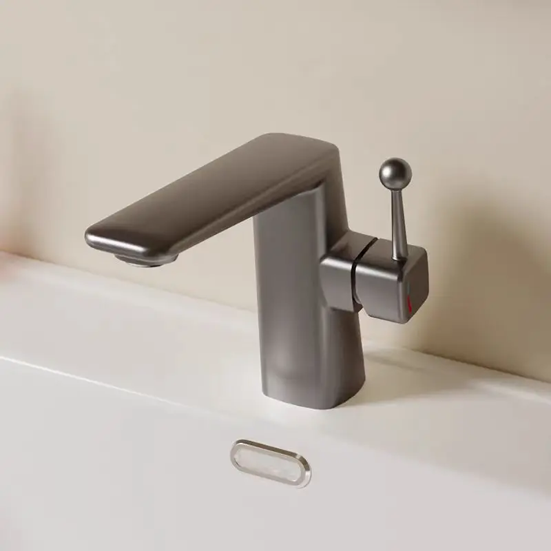 Горячие и холодные умывальники, смесители, унитазы, полностью медные умывальники, умывальники для домашнего использования.
Горячие и холодные умывальники, смесители, унитазы, полностью медные умывальники, умывальники для домашнего использования.