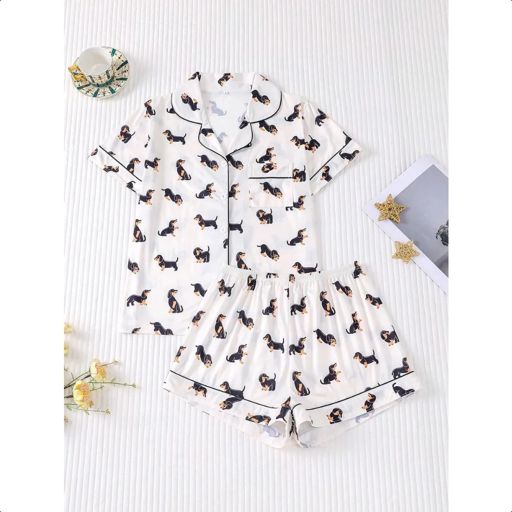 Sausage Dog Print 2Pcs Pajama Set, Women Collared Short Sleeve Top & Elastic Waist Shorts, All Season Casual Loungewear
Sausage Dog Print 2Pcs Pajama Set, Women Collared Short Sleeve Top & Elastic Waist Shorts, All Season Casual Loungewear