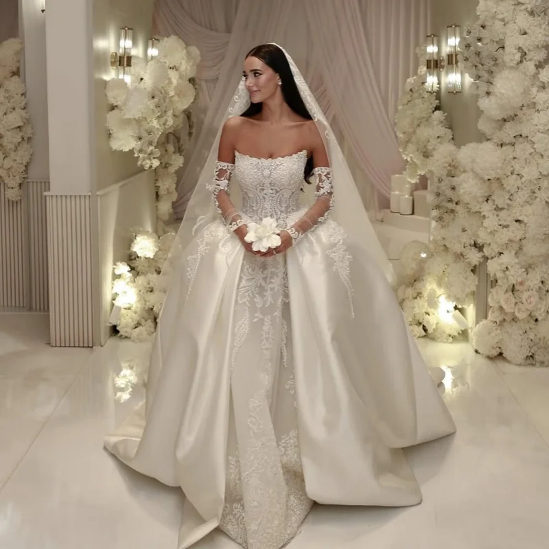 Customized Simple style satin ivory white Spaghetti sequin crystal Appliques Wedding Dresses Bow Bridal Gowns Made Dress
Customized Simple style satin ivory white Spaghetti sequin crystal Appliques Wedding Dresses Bow Bridal Gowns Made Dress