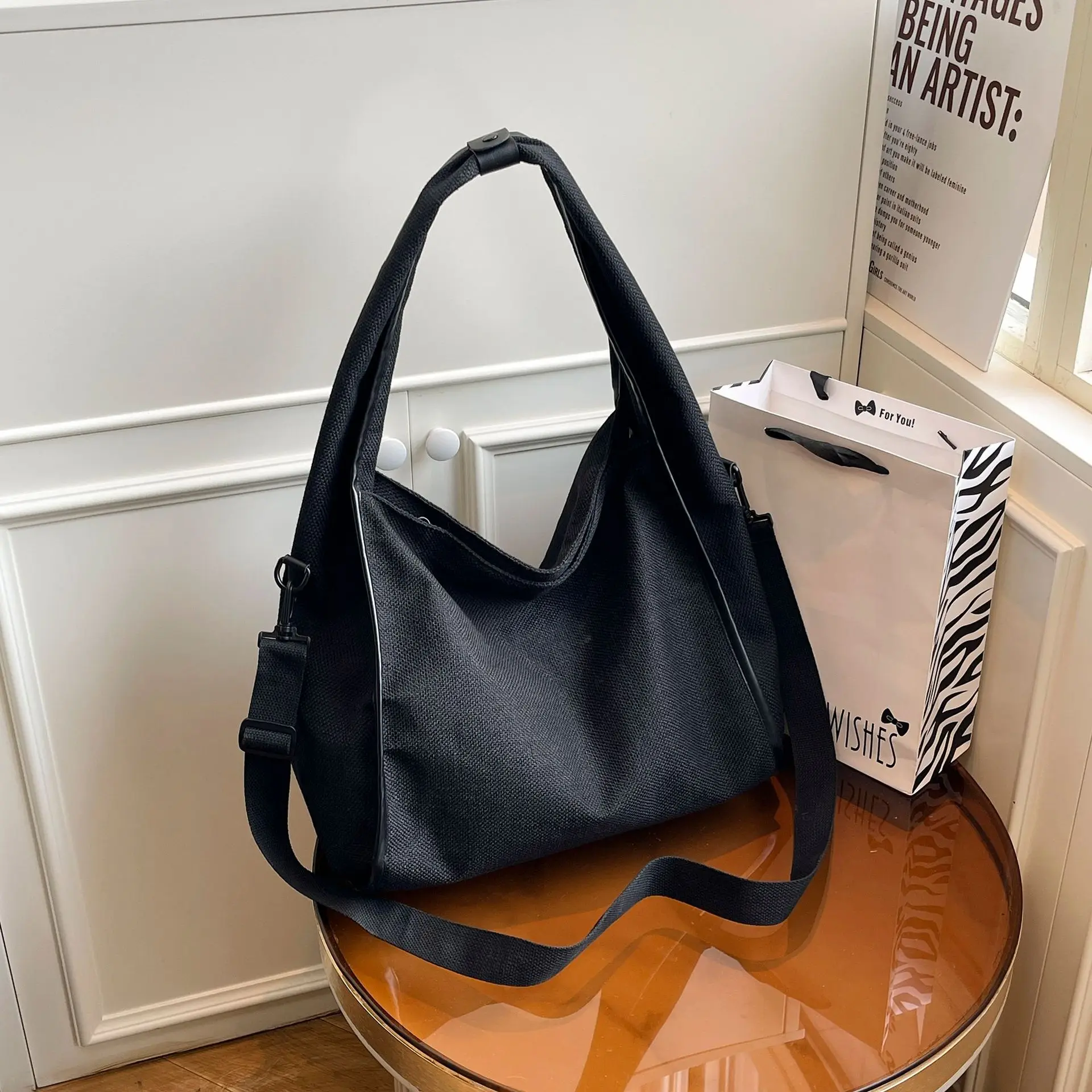 2025 New Minimalist Large Capacity Tote Bag for Women, Genuine Leather Multi-way Shoulder Crossbody Purse, Vintage Chic Work Bag
2025 New Minimalist Large Capacity Tote Bag for Women, Genuine Leather Multi-way Shoulder Crossbody Purse, Vintage Chic Work Bag