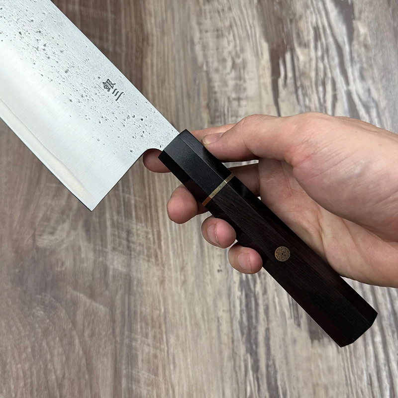7 Inch Petty Knife 3-layers Stainless Silver Steel No. 3 Chef Slicing Cleaver Kitchen Knives VG-10 Steel Core Blade Ebony Handle
7 Inch Petty Knife 3-layers Stainless Silver Steel No. 3 Chef Slicing Cleaver Kitchen Knives VG-10 Steel Core Blade Ebony Handle