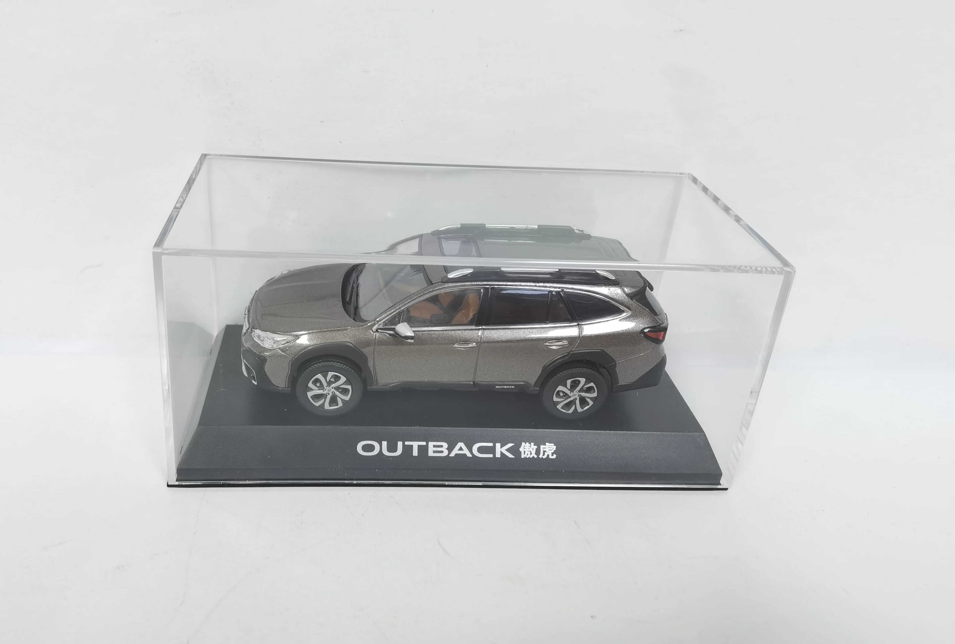 Модель автомобиля 1/43, новинка, отлитый под давлением для коллекционных автомобилей
Модель автомобиля 1/43, новинка, отлитый под давлением для коллекционных автомобилей