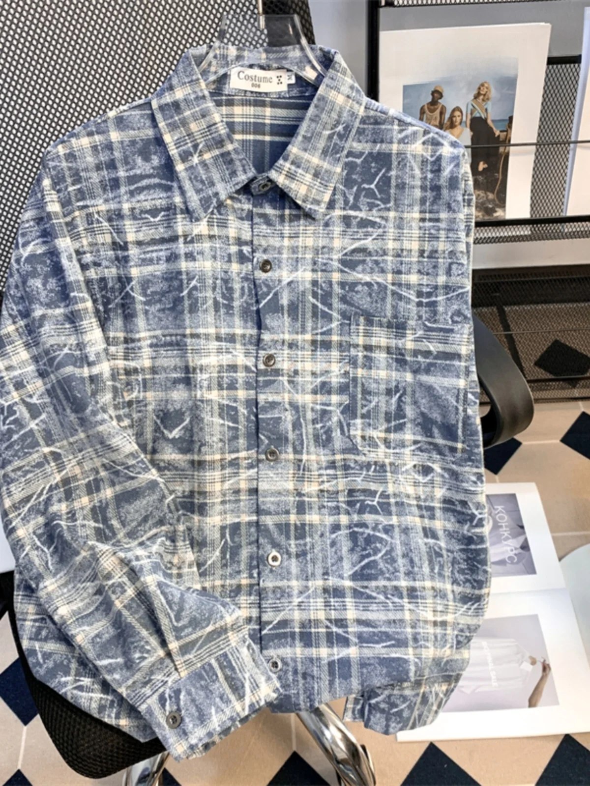 Ретро-куртка с длинными рукавами в стиле тай-дай для мужчин, свободного кроя, осенне-весенняя, с ярким узором, молодежный модный образ, стильный наряд
Ретро-куртка с длинными рукавами в стиле тай-дай для мужчин, свободного кроя, осенне-весенняя, с ярким узором, молодежный модный образ, стильный наряд