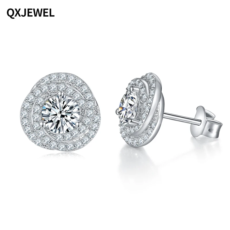 QXJEWEL 2023 New Moissanite Earrings 5mm Round Center Vvs1 925 Silver Plated 18k White Gold For Women Birthday Gift
QXJEWEL 2023 New Moissanite Earrings 5mm Round Center Vvs1 925 Silver Plated 18k White Gold For Women Birthday Gift