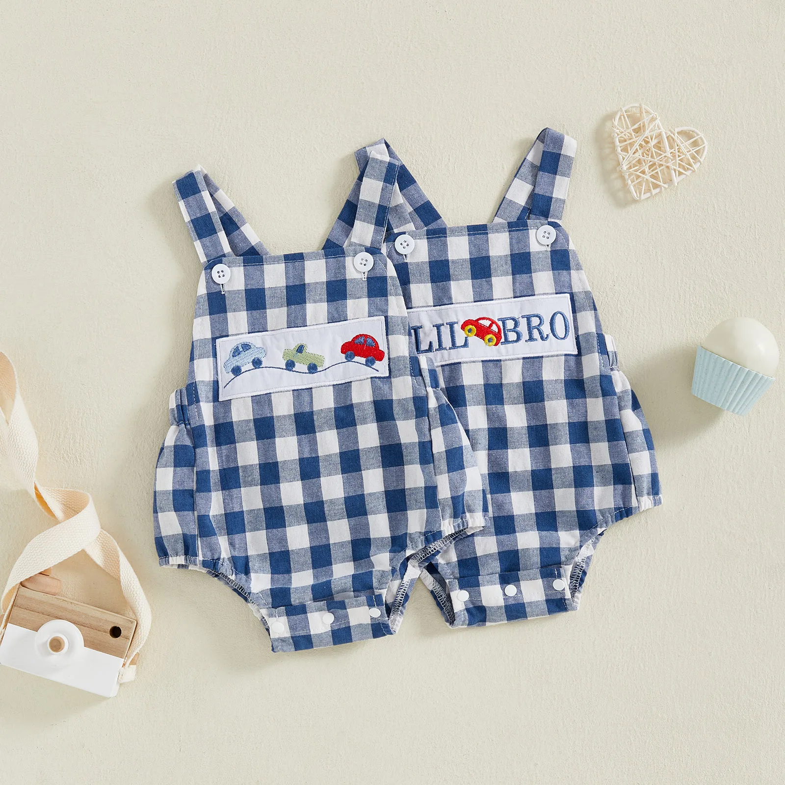 2025-04-14 Lioraitiin Baby Boy Summer Romper Overalls Plaid Print Car Embroidery Sleeveless Back Cross Jumpsuit
2025-04-14 Lioraitiin Baby Boy Summer Romper Overalls Plaid Print Car Embroidery Sleeveless Back Cross Jumpsuit
