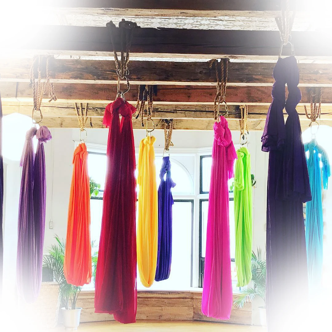 Comfortable 4/5/6/7m*2.8m Yoga Hammock Swing Low Stretch Flexibility Colorful Yoga Hammock for Aerial Flying Dance
Comfortable 4/5/6/7m*2.8m Yoga Hammock Swing Low Stretch Flexibility Colorful Yoga Hammock for Aerial Flying Dance