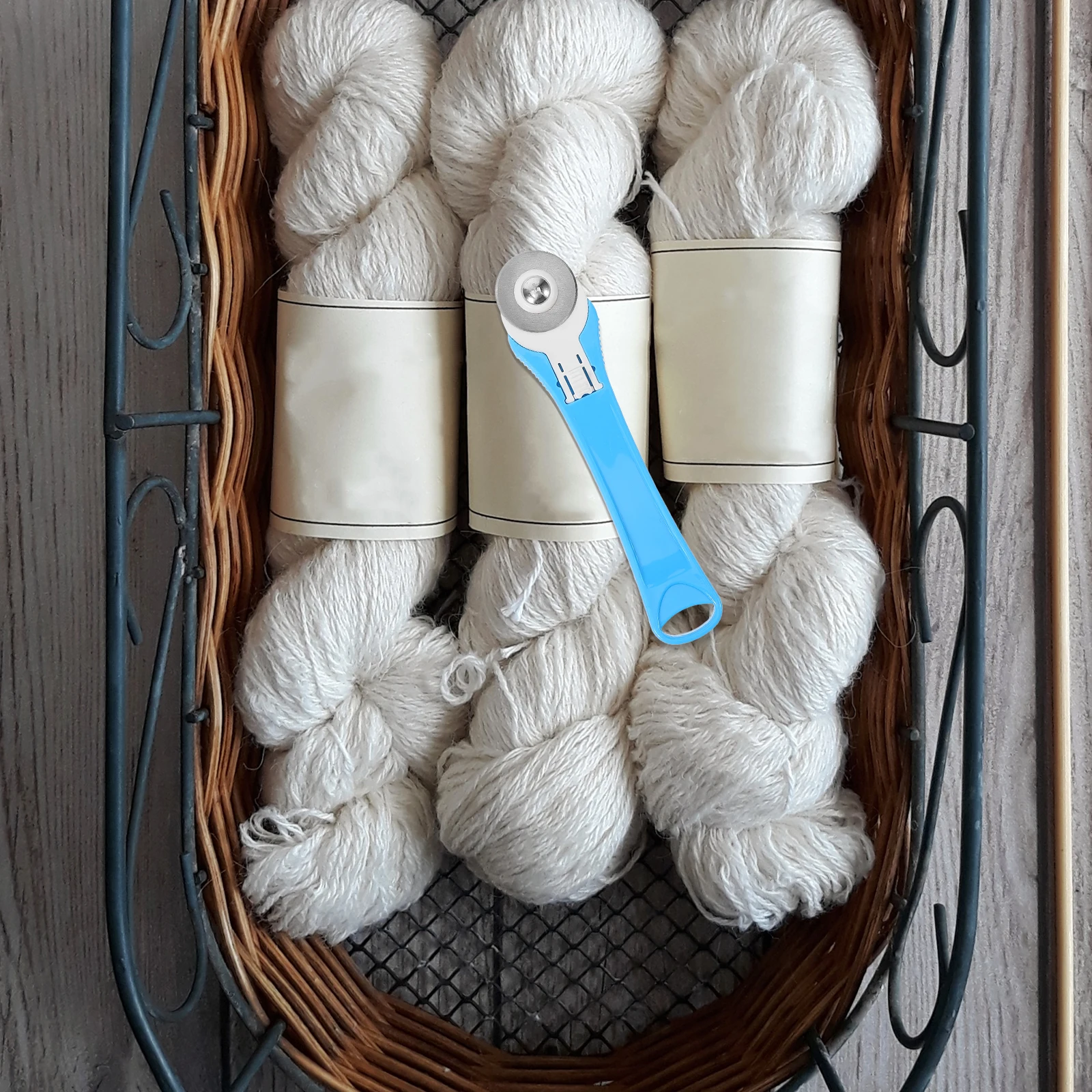 Cloth Rotary Cutter Wheel Durable Manual Fabric Cutting Tool For Sewing Quilting Craft Projects Ergonomic Handle
Cloth Rotary Cutter Wheel Durable Manual Fabric Cutting Tool For Sewing Quilting Craft Projects Ergonomic Handle