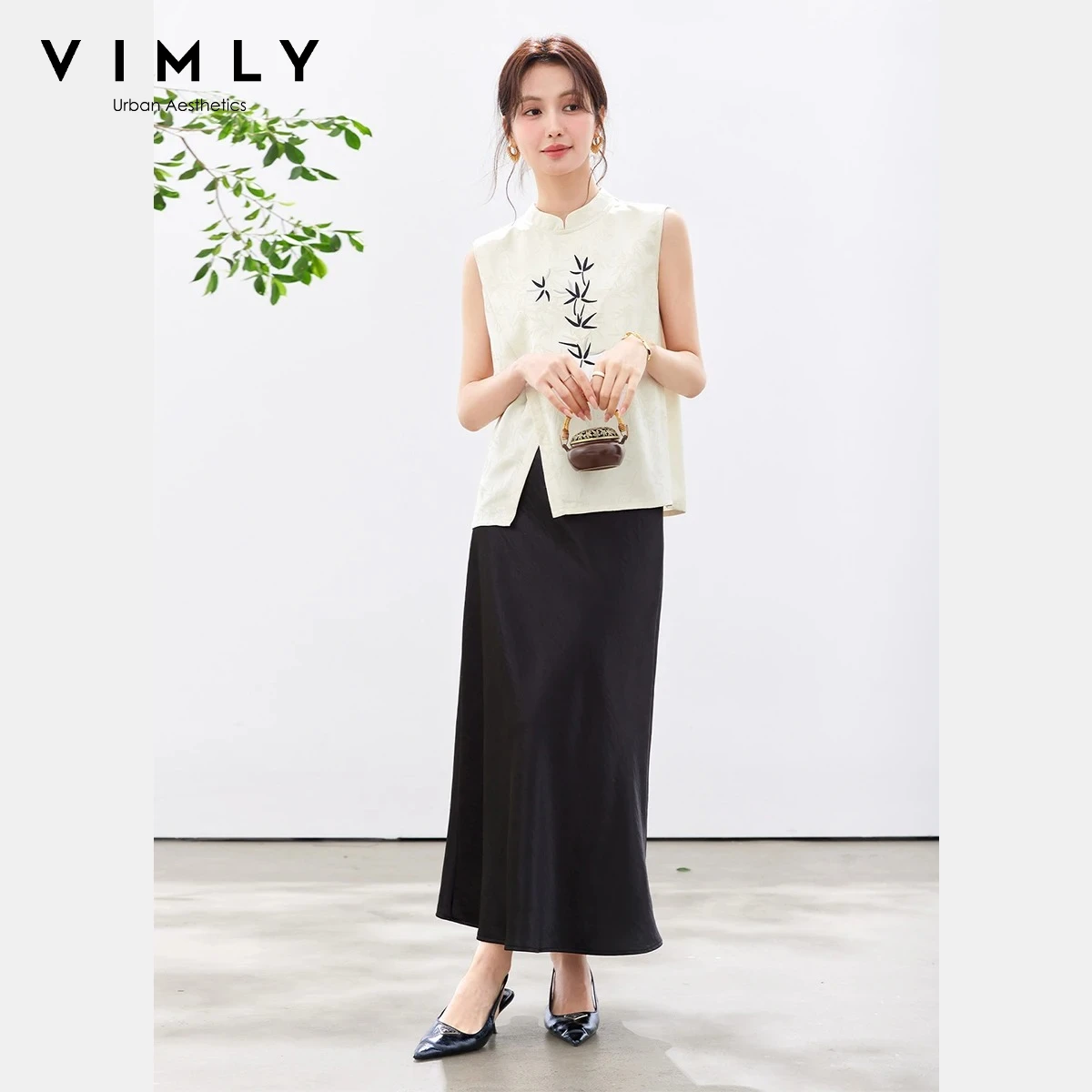 VIMLY New Chinese Two-Piece Women 2026 Summer Bamboo Embroidered Mandarin Collar Sleeveless Shirt Satin Skirt Casual Sets A6085
VIMLY New Chinese Two-Piece Women 2026 Summer Bamboo Embroidered Mandarin Collar Sleeveless Shirt Satin Skirt Casual Sets A6085