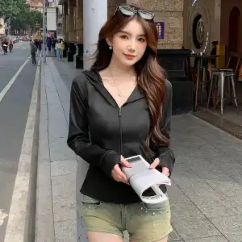 Women Ice Silk Zip Up Hooded Sun Jacket Slim Pocket Anti UV Outdoor 2 Pieces Coat
Women Ice Silk Zip Up Hooded Sun Jacket Slim Pocket Anti UV Outdoor 2 Pieces Coat