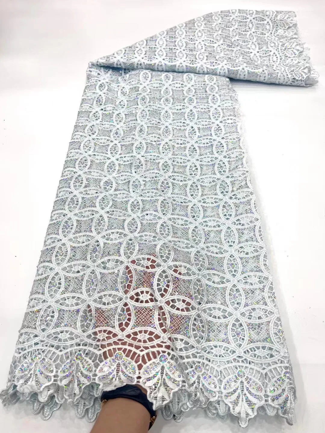 Pure White Nigerian Guipure Cord Sequins Lace Fabric 2023 High Quality African Water Souble Lace Fabric For Bridal Evening Dress
Pure White Nigerian Guipure Cord Sequins Lace Fabric 2023 High Quality African Water Souble Lace Fabric For Bridal Evening Dress