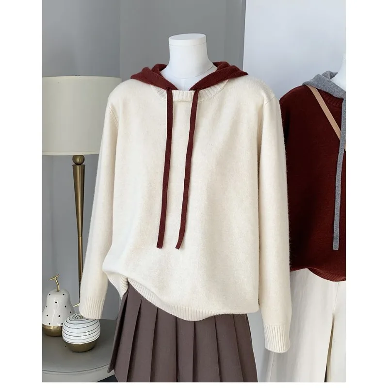 Korean Simple Versatile Long-sleeved Sweater For Women With Contrasting Color Hooded Drawstring Pullover Sweater Top
Korean Simple Versatile Long-sleeved Sweater For Women With Contrasting Color Hooded Drawstring Pullover Sweater Top