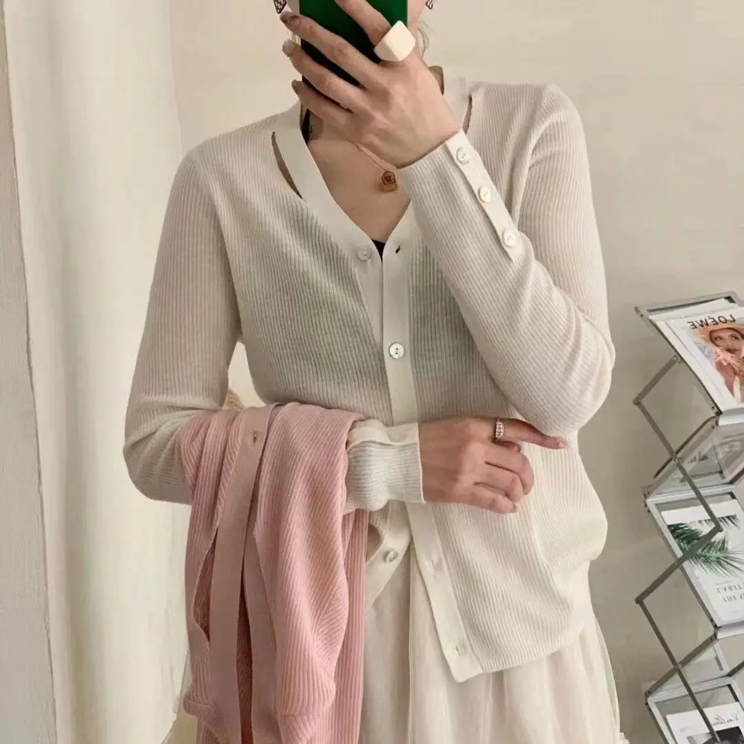 30% Cashmere Wool Cardigan for Women 2023 Spring Korean Single Breasted Knit Coat Ladies Slim Elastic Wool Knitwear Long Sleeved
30% Cashmere Wool Cardigan for Women 2023 Spring Korean Single Breasted Knit Coat Ladies Slim Elastic Wool Knitwear Long Sleeved