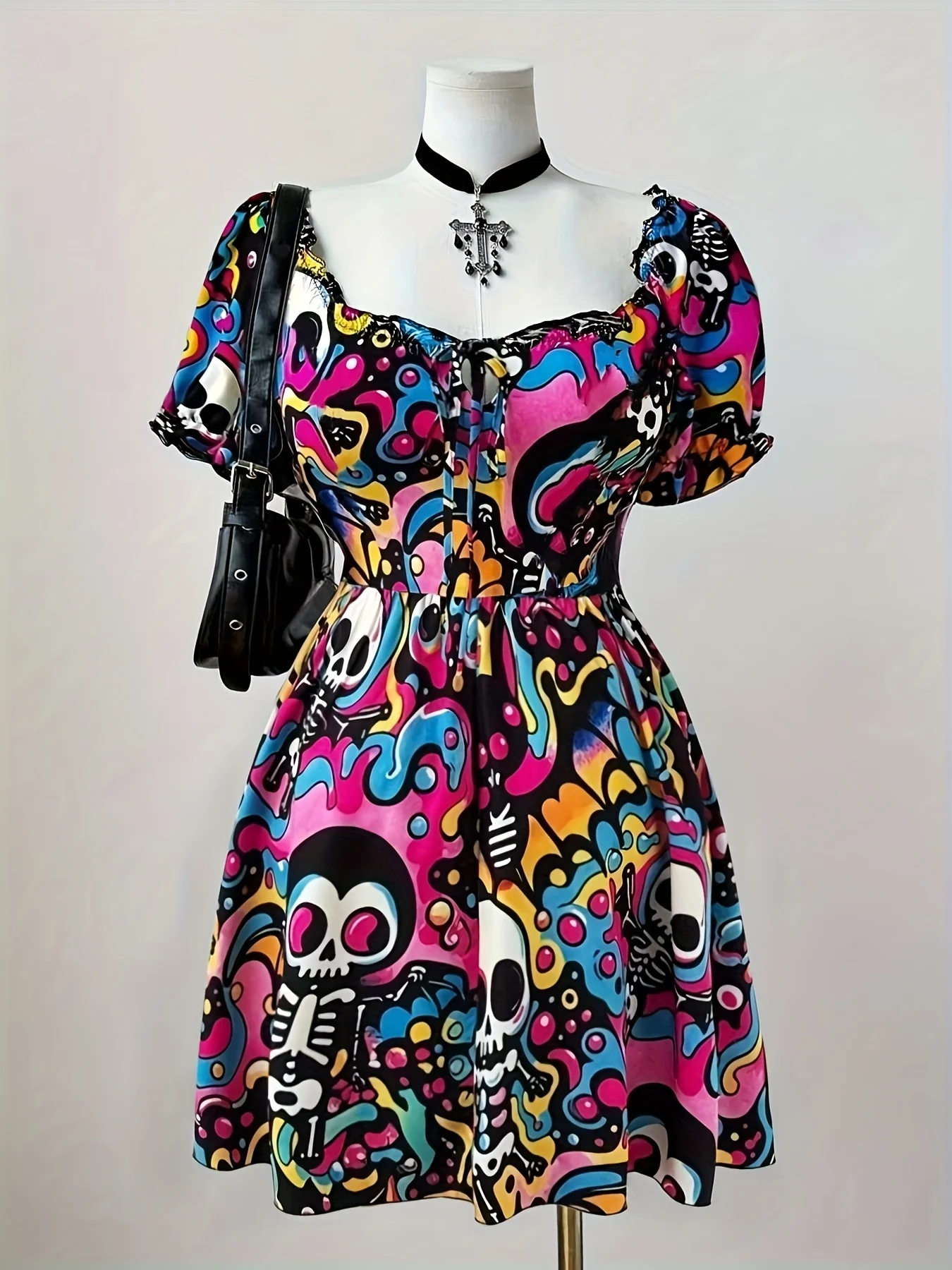 Fashion Casual Skull Pattern Pleated Sleeve Plus Size Dress, Stylish Loose Fit Women's Clothing, Comfortable Daily Wear
Fashion Casual Skull Pattern Pleated Sleeve Plus Size Dress, Stylish Loose Fit Women's Clothing, Comfortable Daily Wear