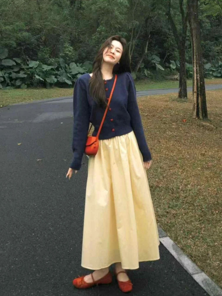 Утягивающий корейский женский комплект Long Sve round Ne, повседневная юбка-миди с высокой талией, модная уникальная комбинация irt и юбка
Утягивающий корейский женский комплект Long Sve round Ne, повседневная юбка-миди с высокой талией, модная уникальная комбинация irt и юбка