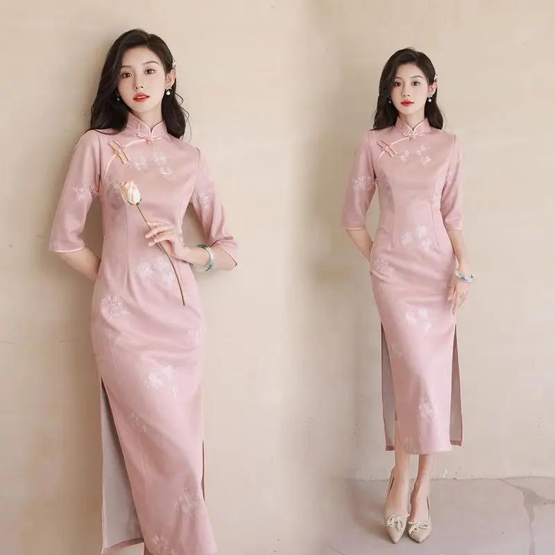 Платье Cheongsam, современное традиционное китайское платье Ципао для женщин, новинка весны 2024, розовое длинное осенне-зимнее платье
Платье Cheongsam, современное традиционное китайское платье Ципао для женщин, новинка весны 2024, розовое длинное осенне-зимнее платье