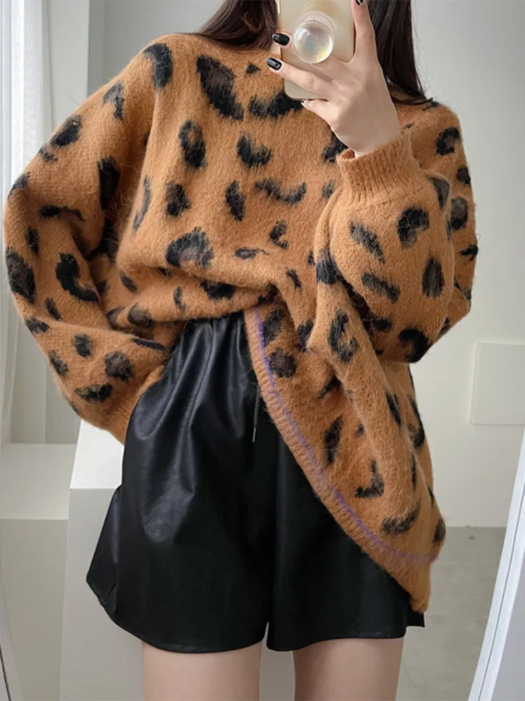 Women Fashion Leopard Print Pullover Elegant Round Neck Long Sleeves Warm Loose Sweater 2024 Autumn Lady Commuting Streetwear
Women Fashion Leopard Print Pullover Elegant Round Neck Long Sleeves Warm Loose Sweater 2024 Autumn Lady Commuting Streetwear