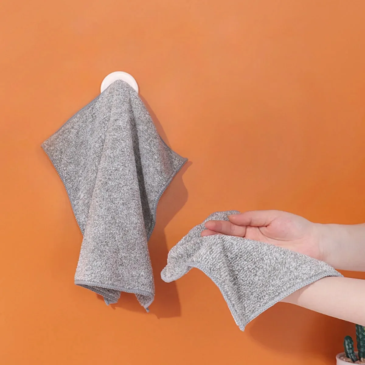 Household Japanese style thickened absorbent towel
Household Japanese style thickened absorbent towel