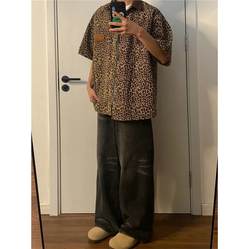 American Rap Sle Leopard Print Men's irt Summer Loose Corduroy ort Sve Turn-down Collar Street Faion Haome
American Rap Sle Leopard Print Men's irt Summer Loose Corduroy ort Sve Turn-down Collar Street Faion Haome