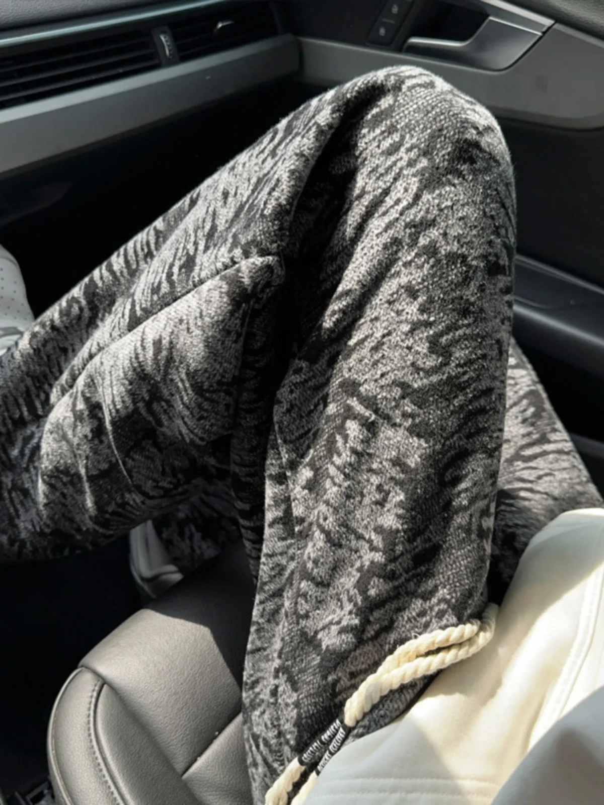 Мужские брюки прямого кроя в стиле тай-дай, повседневные, в американском ретро-стиле, спортивные, длинные, осенне-зимние, модные
Мужские брюки прямого кроя в стиле тай-дай, повседневные, в американском ретро-стиле, спортивные, длинные, осенне-зимние, модные