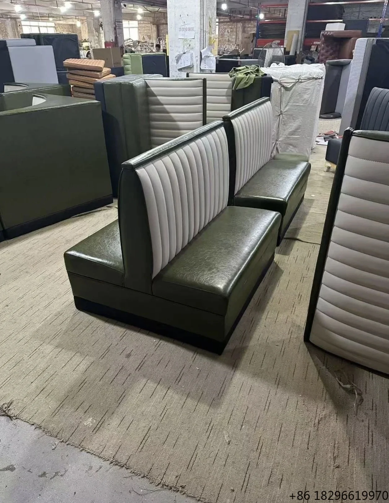 Durable Leather Customizable Double Side Booth Sofa for Restaurant Hotel Bar Cafe
Durable Leather Customizable Double Side Booth Sofa for Restaurant Hotel Bar Cafe
