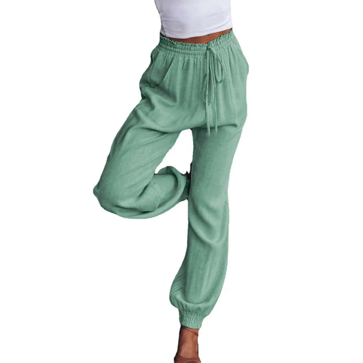 Трансграничная новая женская одежда, однотонные повседневные брюки, модные брюки Harlan с эластичной резинкой на талии и завязками Cw91467
Трансграничная новая женская одежда, однотонные повседневные брюки, модные брюки Harlan с эластичной резинкой на талии и завязками Cw91467