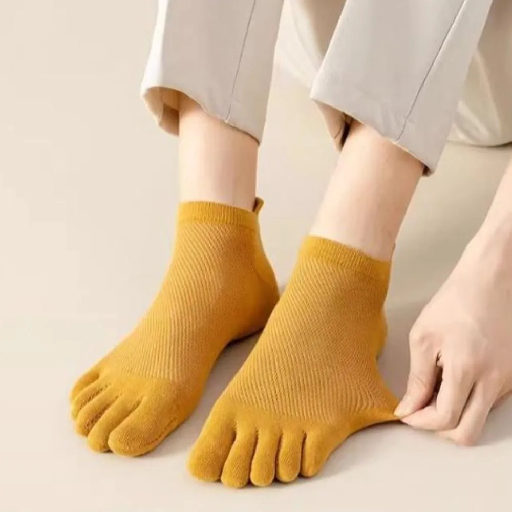 Hosiery Men's Five Finger Socks Mesh Low Cut Anti-slip Five Toe Socks Cotton Separate Fingers Sports Socks Hiking
Hosiery Men's Five Finger Socks Mesh Low Cut Anti-slip Five Toe Socks Cotton Separate Fingers Sports Socks Hiking