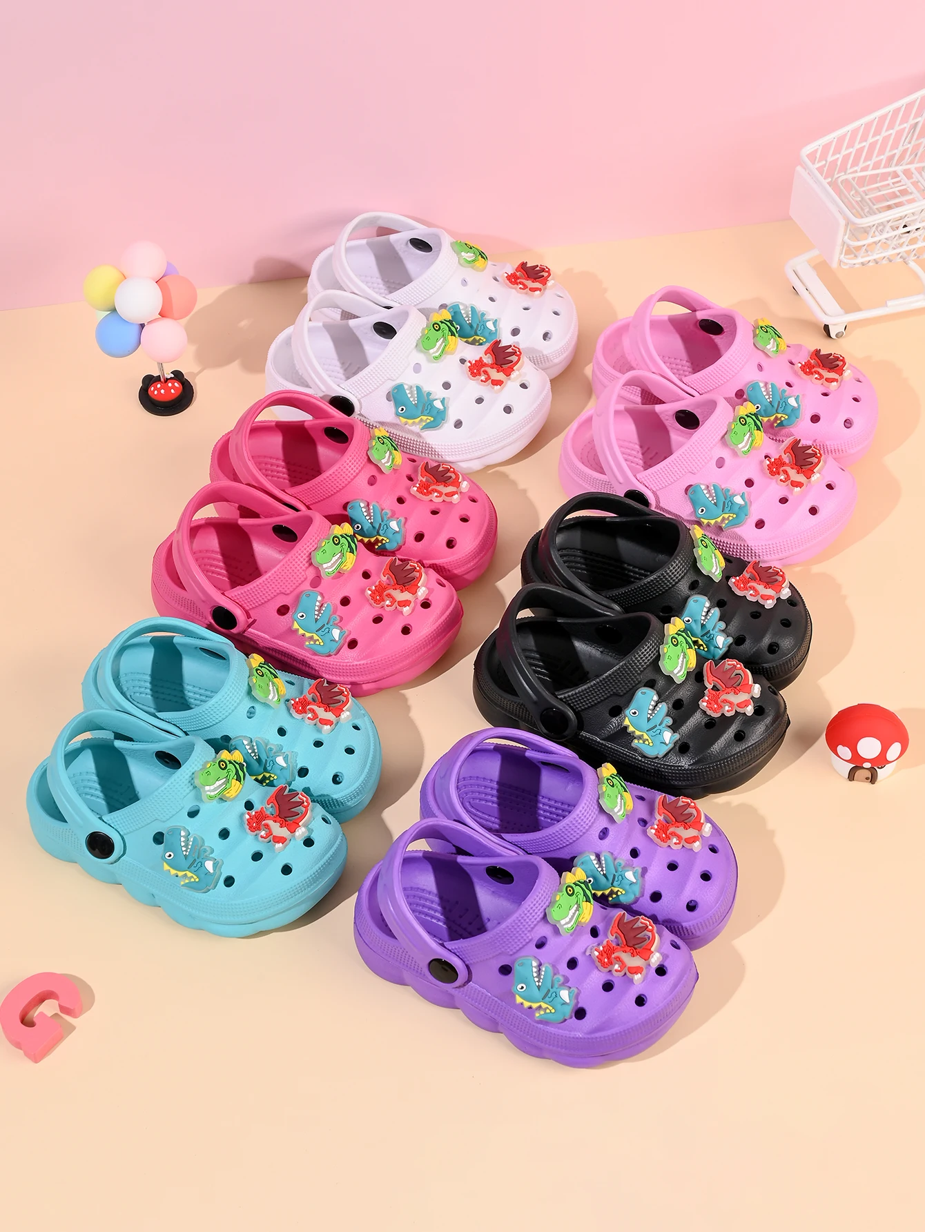 Summer children's slippers with comfortable soft soles dinosaur DIYfashion slippers home leisure outdoor walking travel bathroom
Summer children's slippers with comfortable soft soles dinosaur DIYfashion slippers home leisure outdoor walking travel bathroom