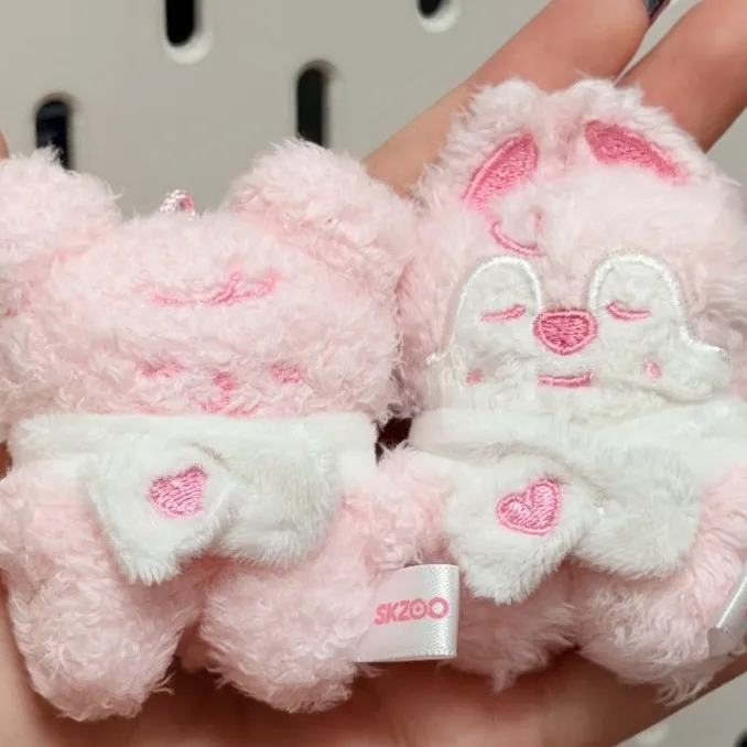 2026 8pcs Pink Staykids SKZ Mini Keychain Pendant New SKzoo FM Field Week 5cm Plush Cartoon Cute Pendant Children's Birthday Toy
2026 8pcs Pink Staykids SKZ Mini Keychain Pendant New SKzoo FM Field Week 5cm Plush Cartoon Cute Pendant Children's Birthday Toy
