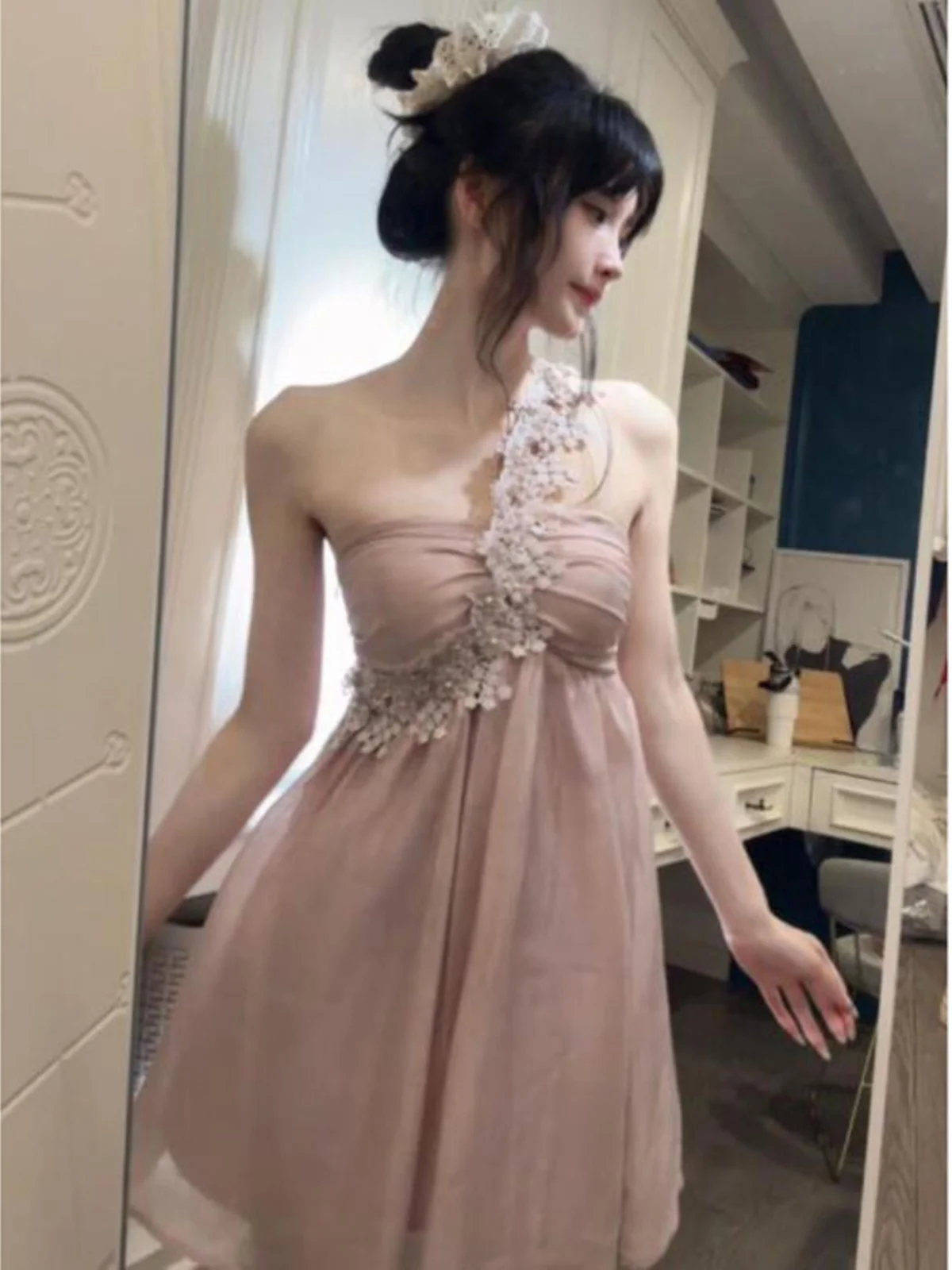 Dopamine Beach Beautiful Lace Bustier Strap Dress Women's Summer New Style Unique French Style High Waist Cotton Blend Dress
Dopamine Beach Beautiful Lace Bustier Strap Dress Women's Summer New Style Unique French Style High Waist Cotton Blend Dress