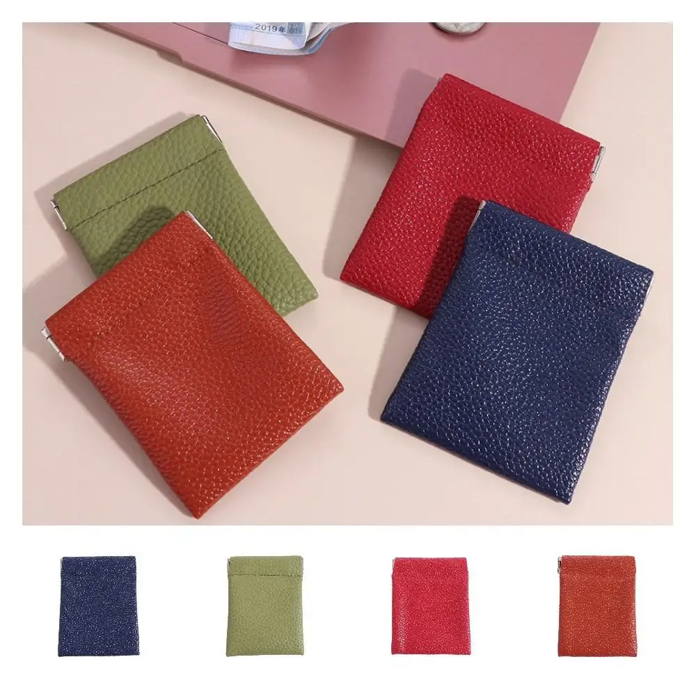 Самозакрывающийся кожаный кошелек для монет большой емкости, водонепроницаемая самозакрывающаяся сумка для губной помады, простая мини-косметичка в корейском стиле
Самозакрывающийся кожаный кошелек для монет большой емкости, водонепроницаемая самозакрывающаяся сумка для губной помады, простая мини-косметичка в корейском стиле