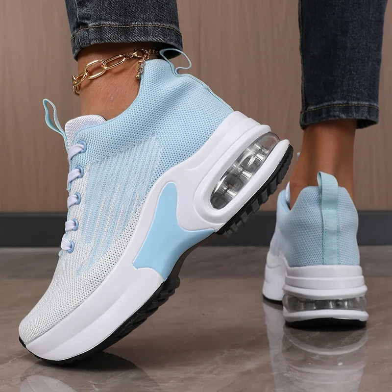 2025 New Women Thick Soled Sports Shoes with Mesh Breathable Casual Shoe Design Lightweight and Fashionable Street Walking Shoes
2025 New Women Thick Soled Sports Shoes with Mesh Breathable Casual Shoe Design Lightweight and Fashionable Street Walking Shoes