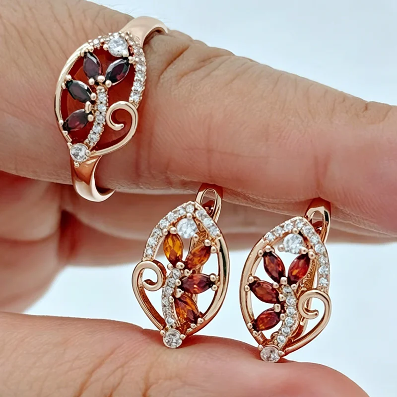 Kinel Hot 585 Rose Gold Color Vintage Jewelry Sets for Women Shiny Red Natural Zircon Ring Earrings High Quality Daily Jewelry
Kinel Hot 585 Rose Gold Color Vintage Jewelry Sets for Women Shiny Red Natural Zircon Ring Earrings High Quality Daily Jewelry