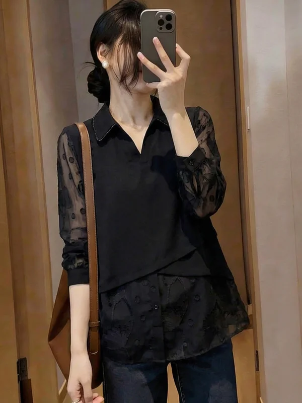 Black Lace Splice V-Neck Shoulder Shirt Women's plus Size Stylish Age-Defying Top Korean Style Commute Fashion Summer New Arr...
Black Lace Splice V-Neck Shoulder Shirt Women's plus Size Stylish Age-Defying Top Korean Style Commute Fashion Summer New Arr...