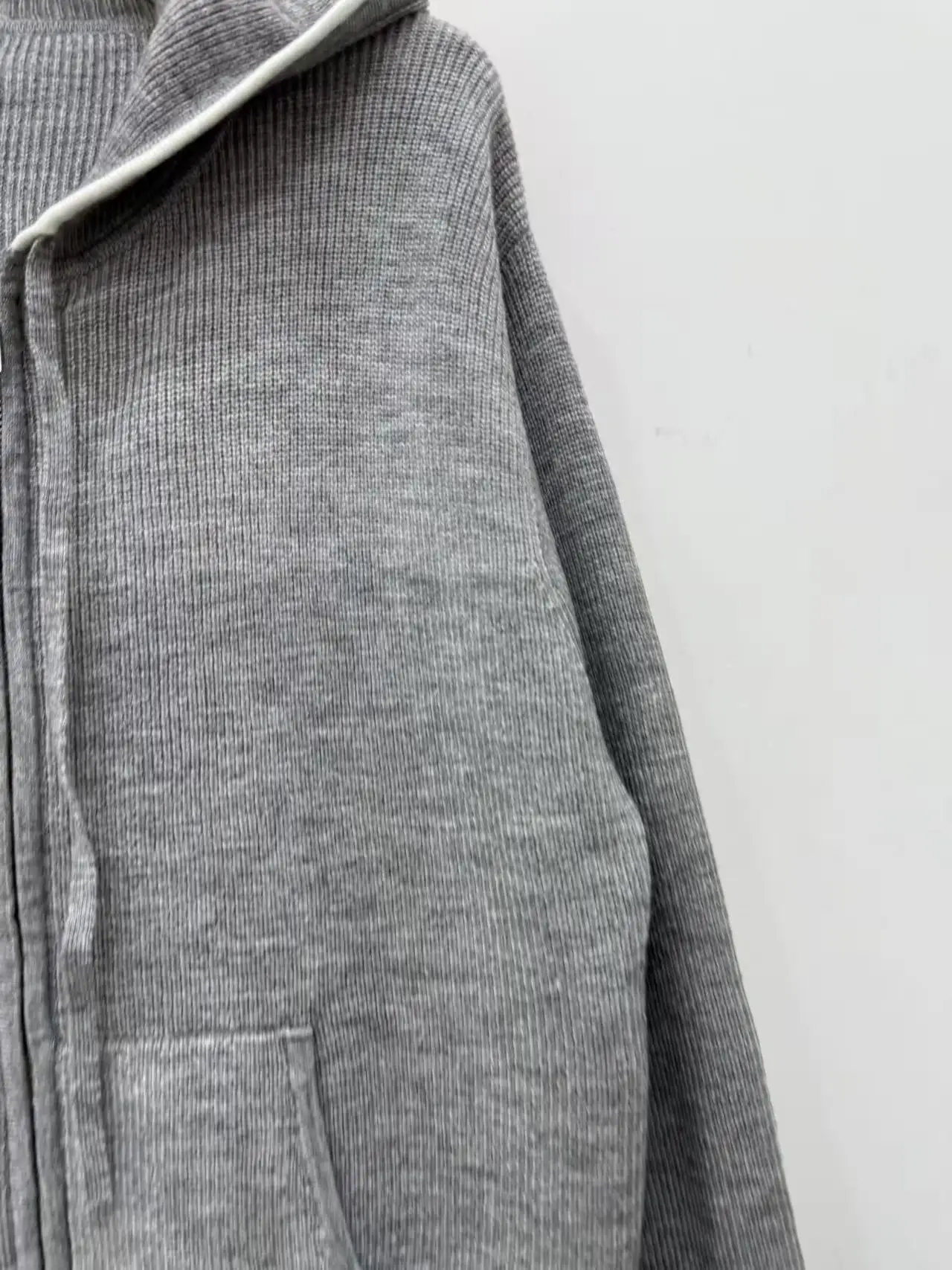 Fall/Winter Women Hooded Long Sleeve Drawstring Contrast Trim Solid Jacket Zipper Pocket Casual Fashion Coat
Fall/Winter Women Hooded Long Sleeve Drawstring Contrast Trim Solid Jacket Zipper Pocket Casual Fashion Coat