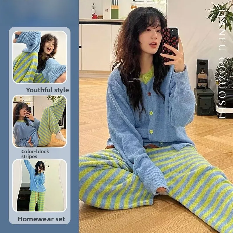 Korean Style Thickened Coral Fleece Pyjamas Women's Autumn Winter Home Clothes Set Half Velvet Long Sleeve round Neck Print P...
Korean Style Thickened Coral Fleece Pyjamas Women's Autumn Winter Home Clothes Set Half Velvet Long Sleeve round Neck Print P...